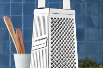 WMF Gourmet Vierkantreibe (8 x 24cm) für 16,09 Euro
