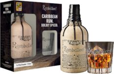 Rumbullion Premium Spiced Rum (0,7l) mit hochwertigen Tumbler für 27,99€