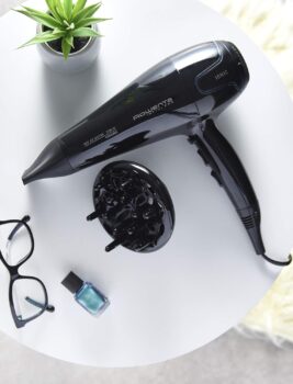 Rowenta CV8730 Infini Pro Haartrockner für 26,73€