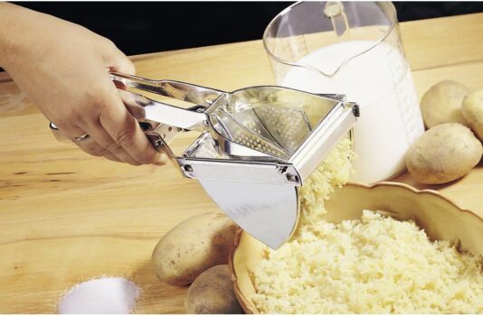 Fackelmann 45450 Kartoffelpresse für 16,99 Euro