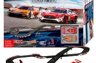 Carrera Digital 132 Race to Victory Rennbahn-Set für 183,20 Euro 
