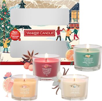Yankee Candle Weihnachtsduftkerzen (4 Stück) für 15,89 Euro