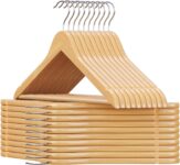 20er-Set SONGMICS Kleiderbügel aus Holz für nur 12,50 Euro