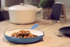 ECHTWERK Gusseisen-Bratpfanne (Ø 26,5 cm) für 23,99 Euro