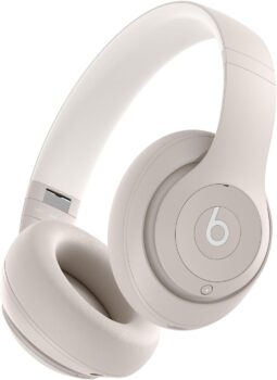 Beats Studio Pro – Kabellose Noise Cancelling Kopfhörer (Sandstein) für 162,10 Euro