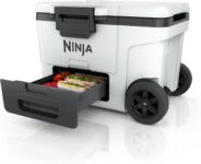 Ninja FrostVault Kühlbox (42L) für 165 Euro