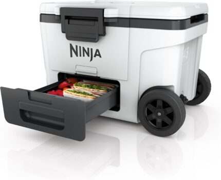 Ninja FrostVault Kühlbox (42L) für 165 Euro