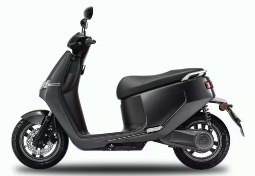 SAXXX E2R E-Motorroller (4000 W, 75 km/h) für 2.351,10 Euro