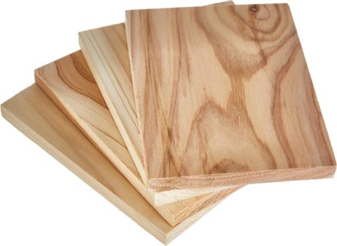 4er Pack Weber Zedernholz Räucherbretter (11 x 15 cm) für 4,80 Euro