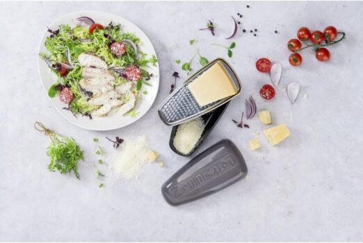 Fackelmann Parmesanreibe mit Frischebox für 9,99  Euro